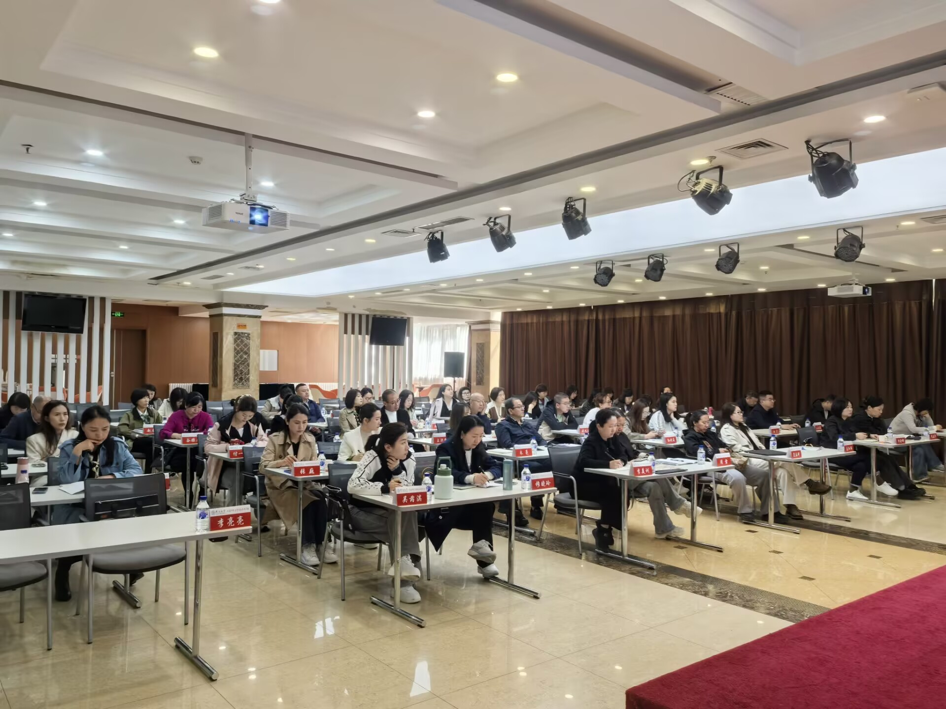 长春市民主管理业务培训班顺利开班