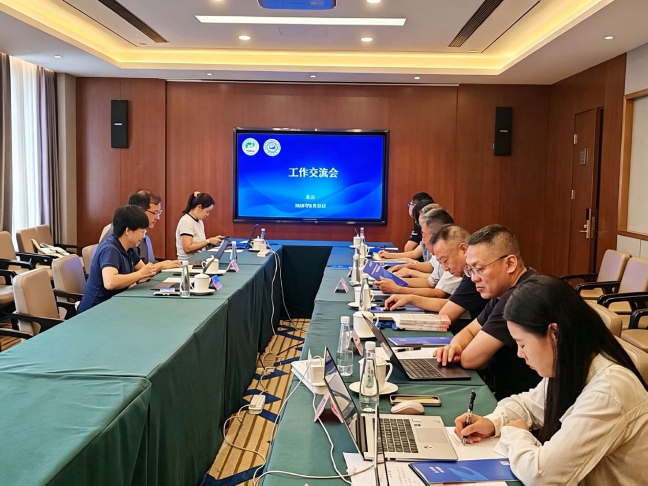 于湘晖率队赴中国成人教育协会调研